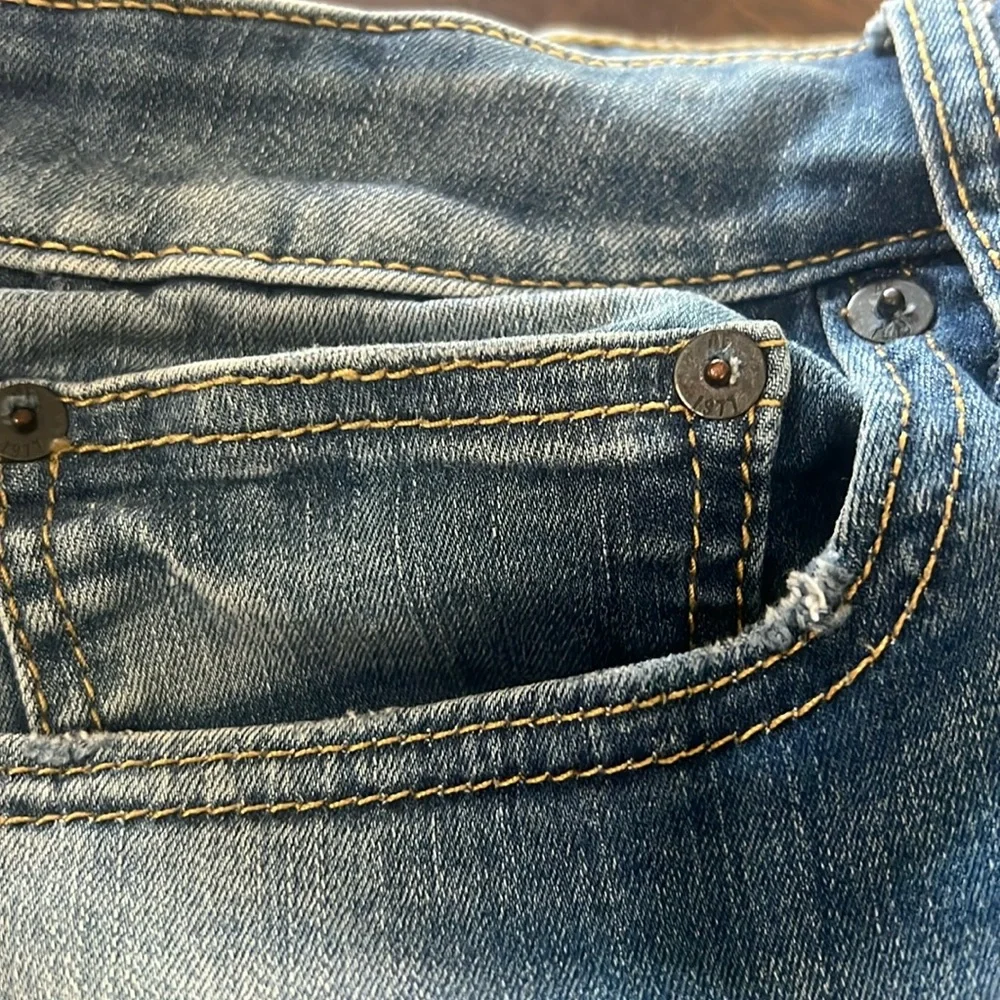American Eagle Extreme Flex Skinny Men’s Jeans 33X30. Factory faded Blue